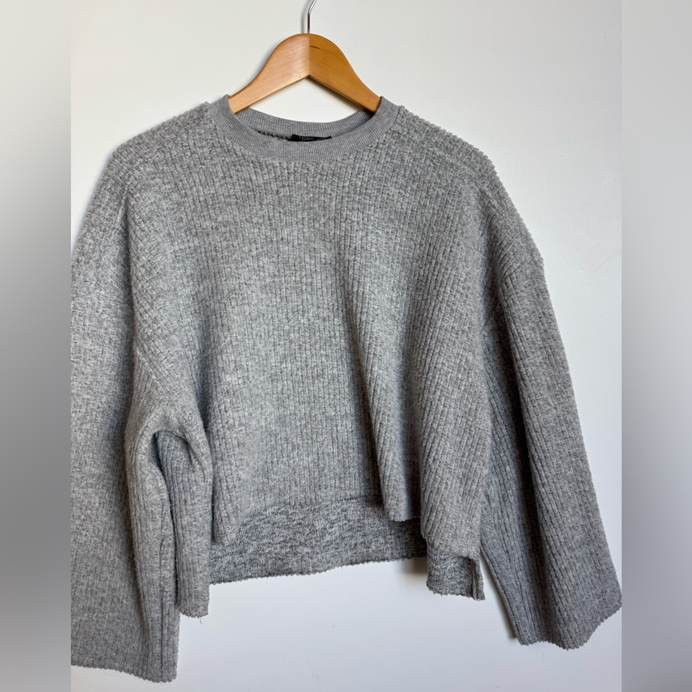 Topshop Light Gray Textured Knit Top - Picture 2 of 15